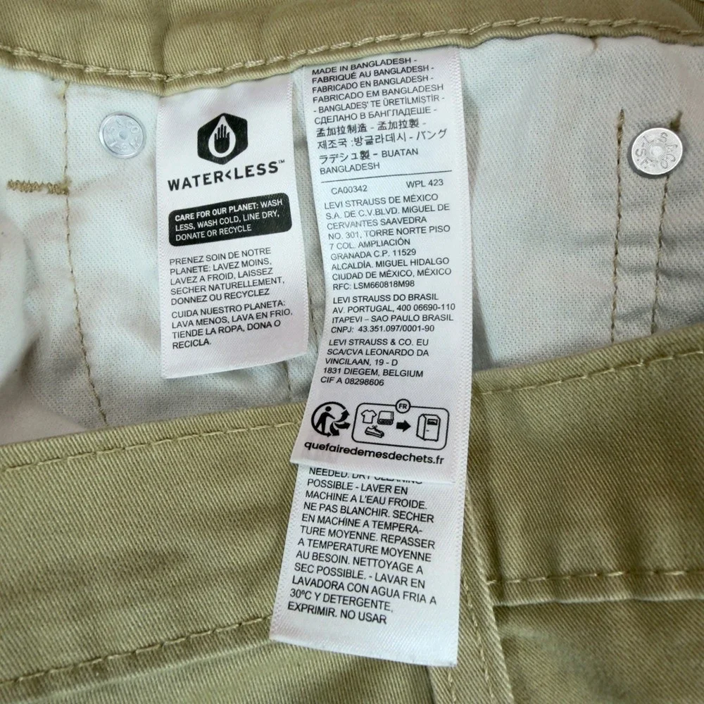 Levis 502 Taper Fit All Seasons Tech Khaki‎ Tan Pants Mens 31x32 29507-0639
